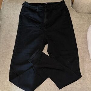 Classic black skinny straight leg jeans
